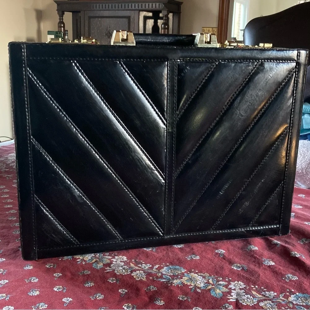 Vintage Black Eel Skin Leather Briefcase attaché w/Gold Accents 16
